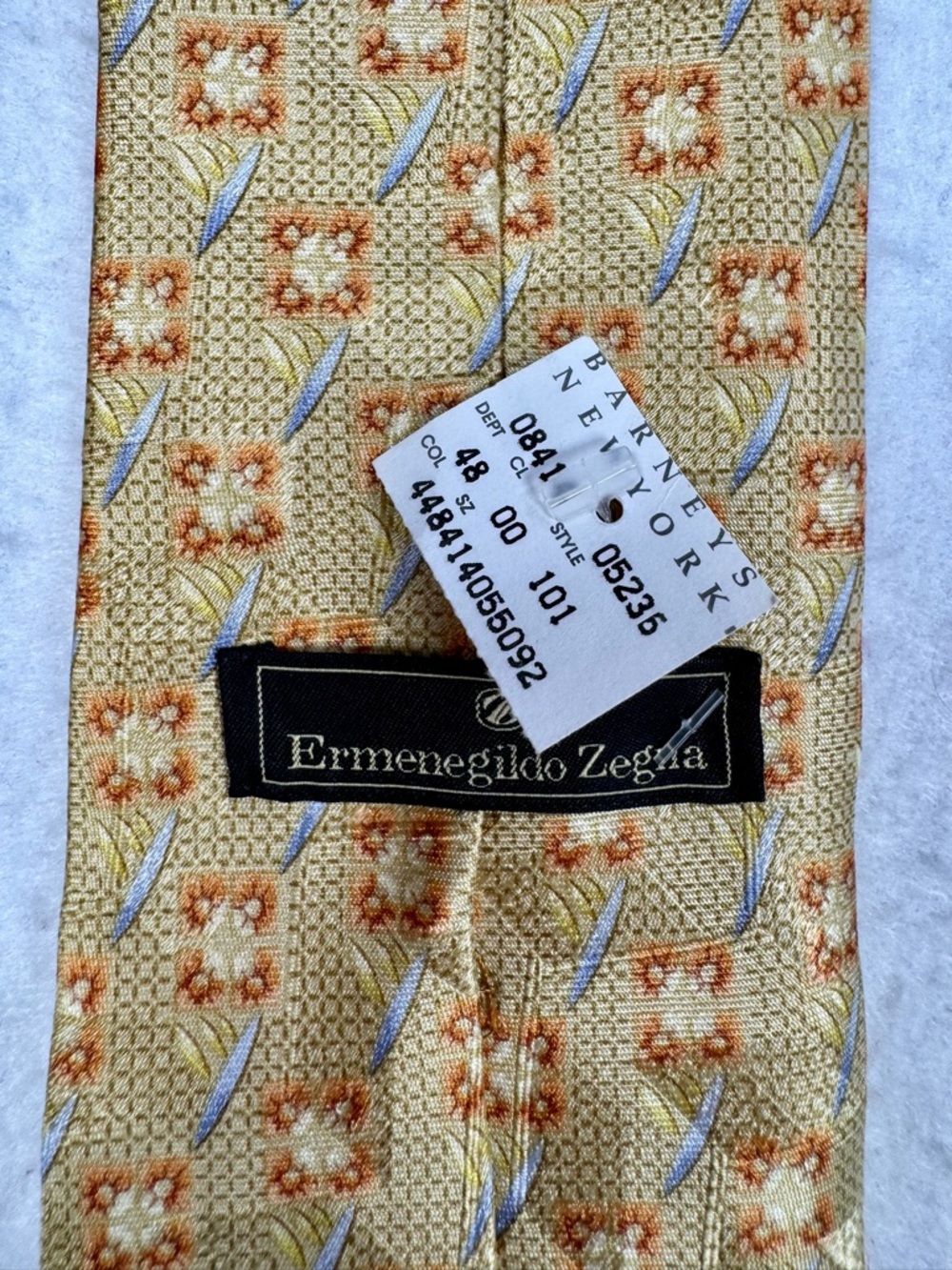 Ermenegildo Zegna 100% Silk Necktie Gold Geometric Leaves NWT Made in Italy - Picture 3 of 6